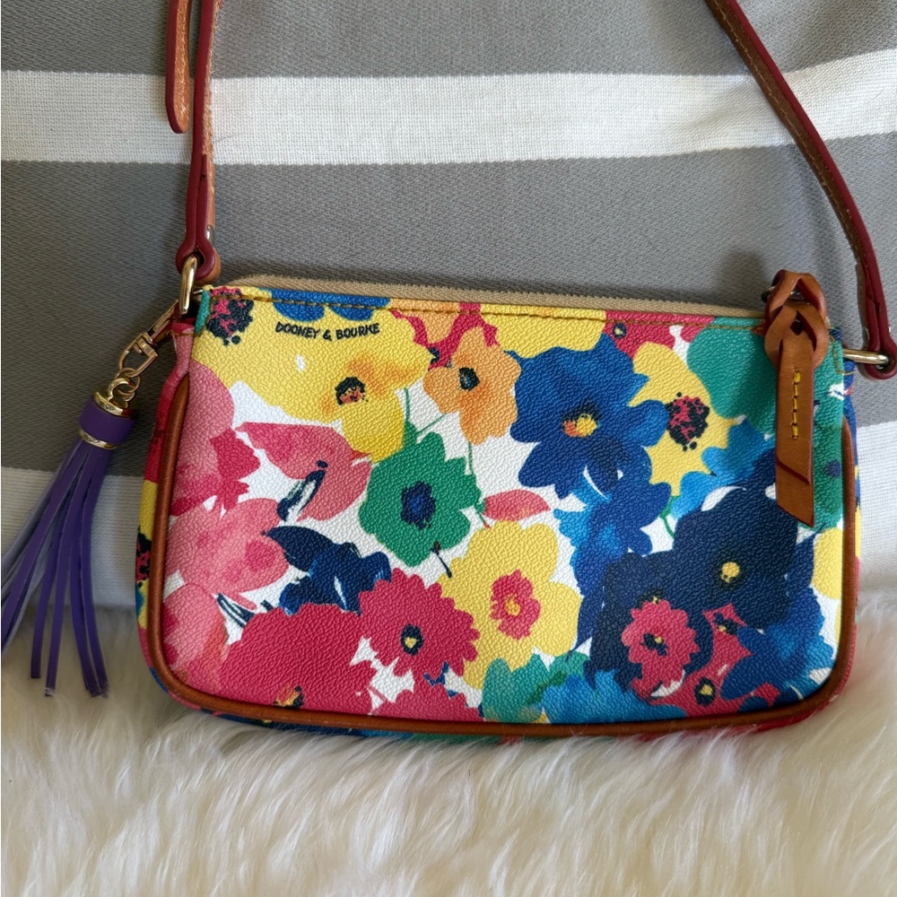 Dooney & Bourke- 🐳 Like New! Small Somerset Watercolors Collection Shoulder Bag - Picture 6 of 12